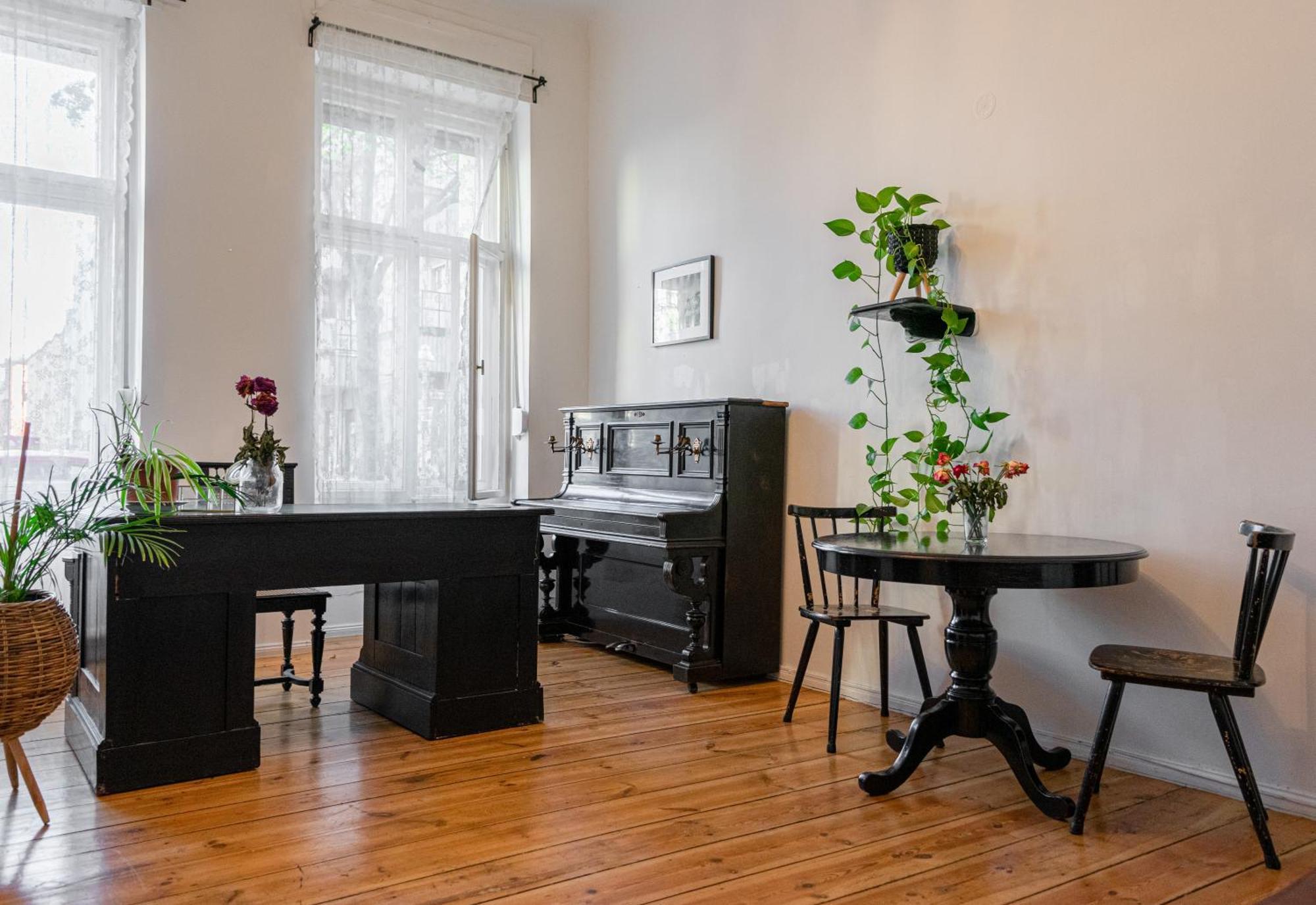 Boutique Altbau Apartment Berlin Bagian luar foto